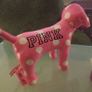 VS PINK Bus Dog